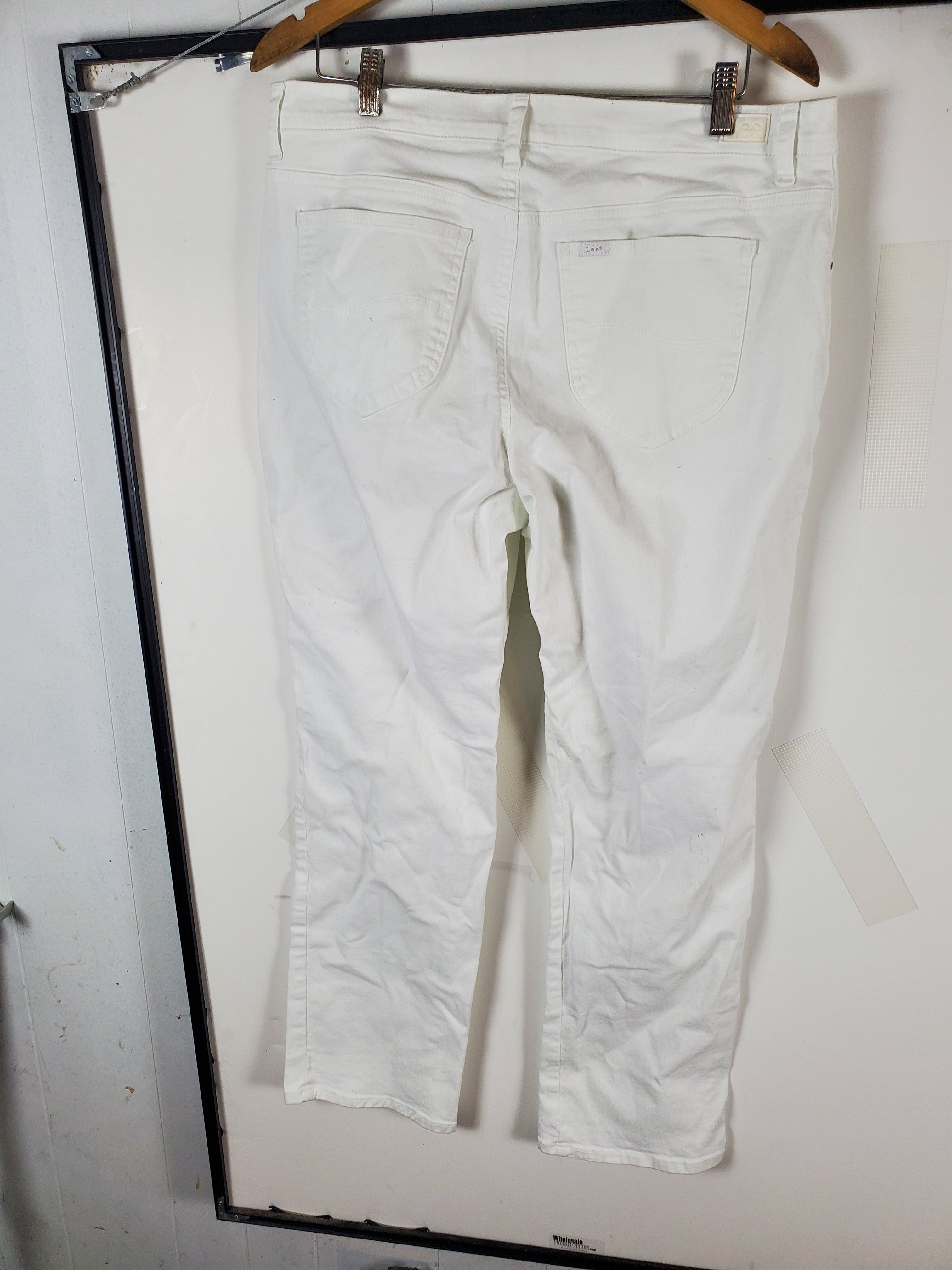 Lee Women's White Jeans 34/35 waist - Size 16 Medium