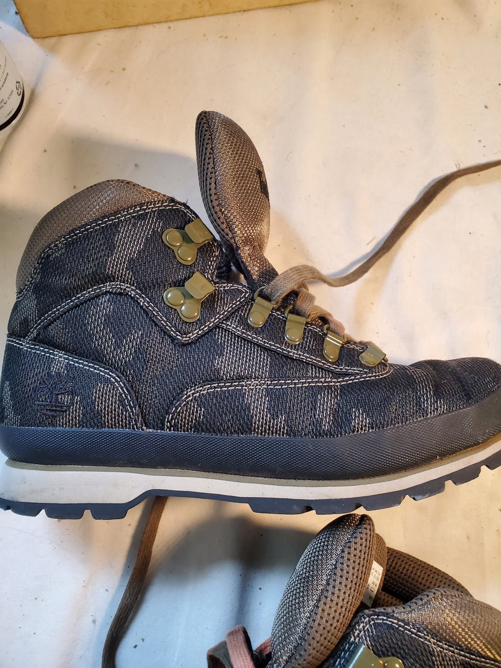Timberland Denim Boots Size 9.5 Olive Metal Eyelets A2749