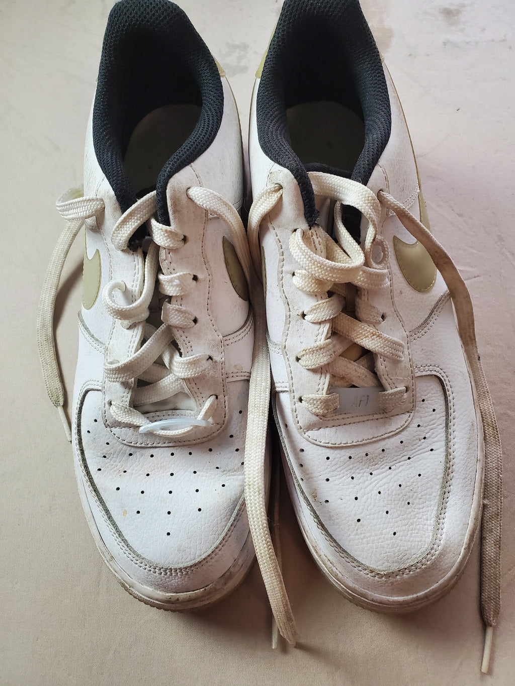 Nike Air Force 1 Low KSA GS White Youth Size 6.5Y CW5909-100 Sneakers Shoes
